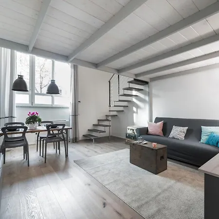 La Pampa New & Fully Refurbished Apt Апартаменты Милан