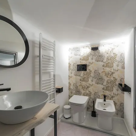 La Pampa New & Fully Refurbished Apt * Милан